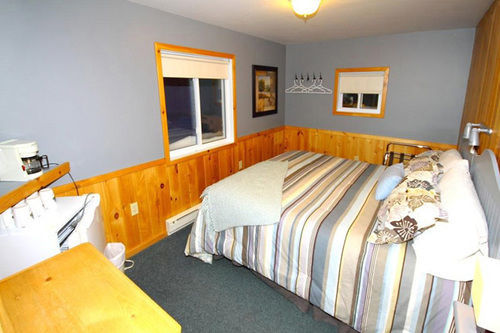 Spectacle Lake Lodge Bancroft Exterior foto