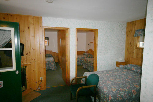 Spectacle Lake Lodge Bancroft Exterior foto