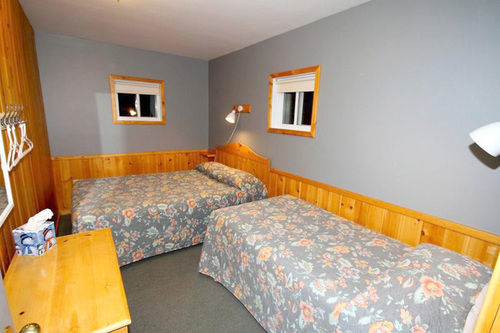 Spectacle Lake Lodge Bancroft Exterior foto