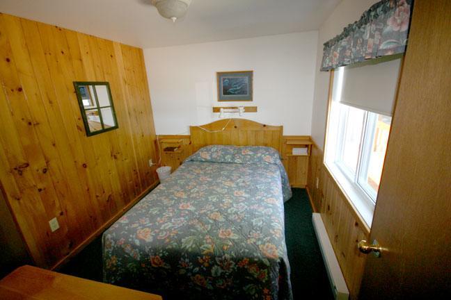 Spectacle Lake Lodge Bancroft Exterior foto
